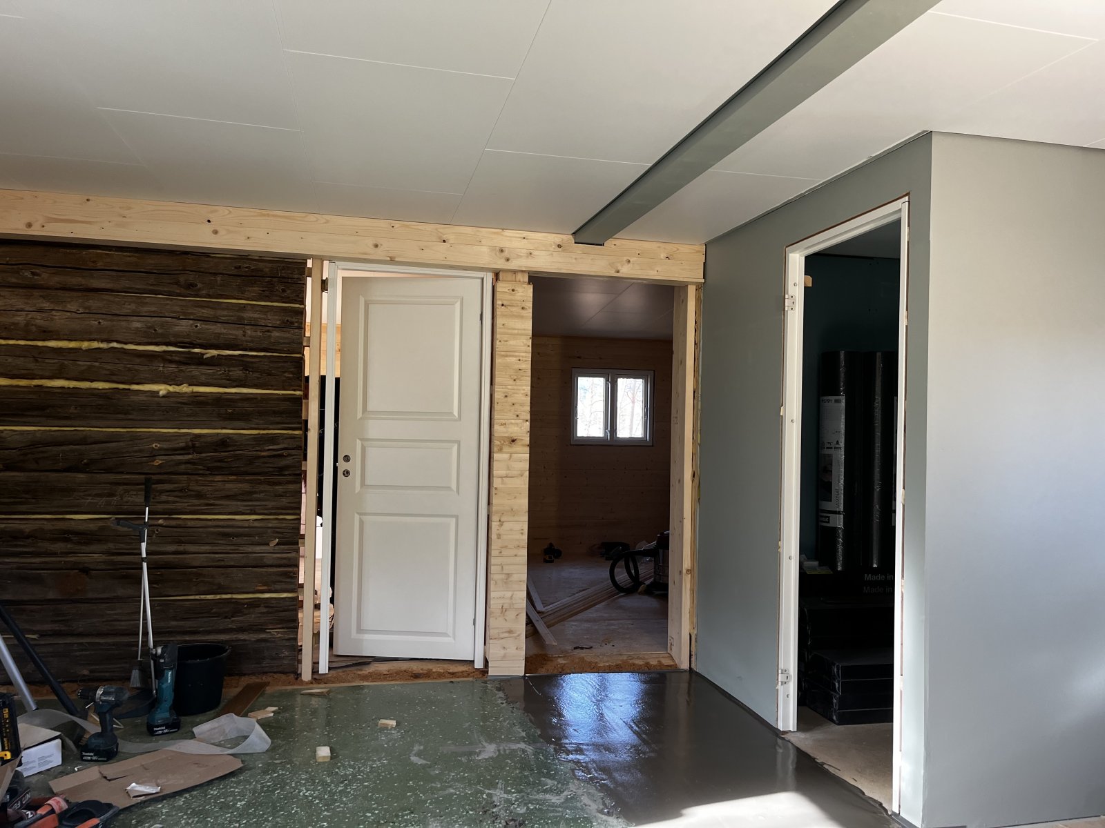 Building the villa